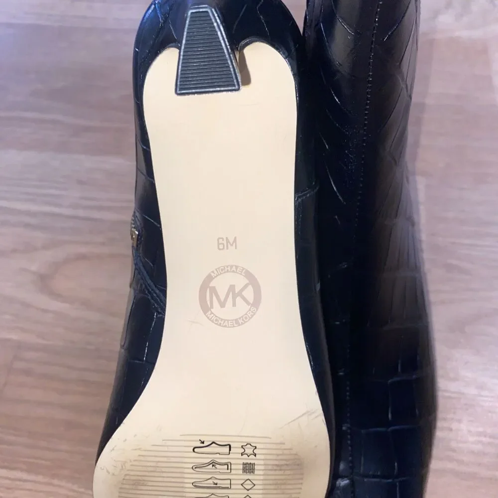 Michael Kors Cosmo Croc-Embossed Kitten Heel Booties Black size 6 New